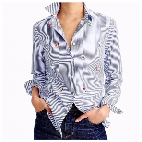 J. Crew Tops - ▪️J. Crew▪️ perfect shirt with bee embellishment